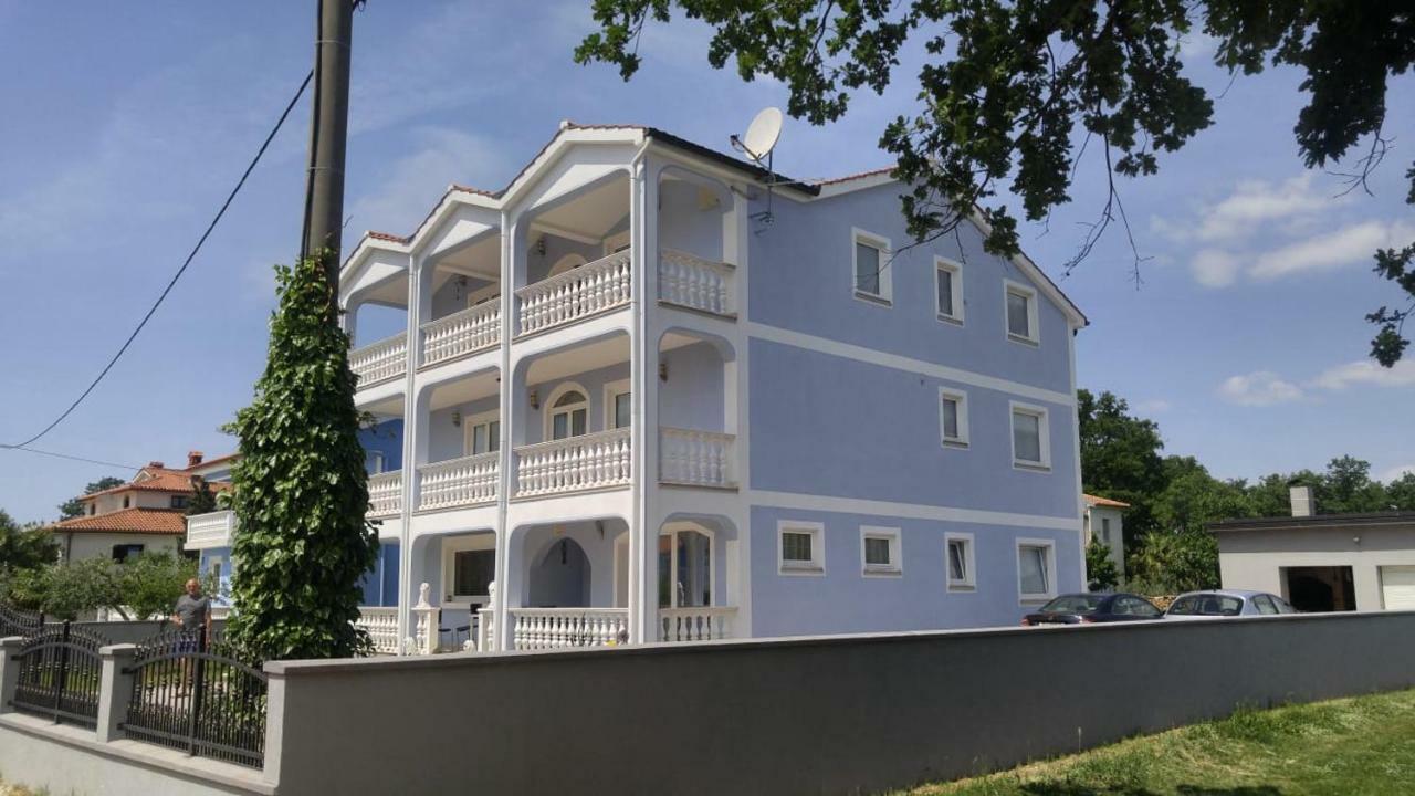 Apartman Janja Porec Bagian luar foto