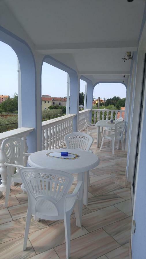Apartman Janja Porec Bagian luar foto