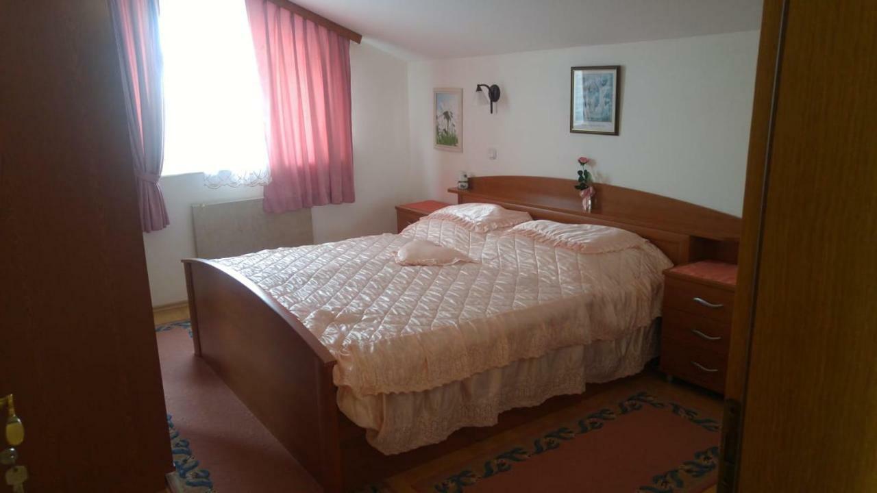 Apartman Janja Porec Bagian luar foto